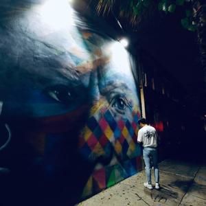 Meet your Posher, Sam